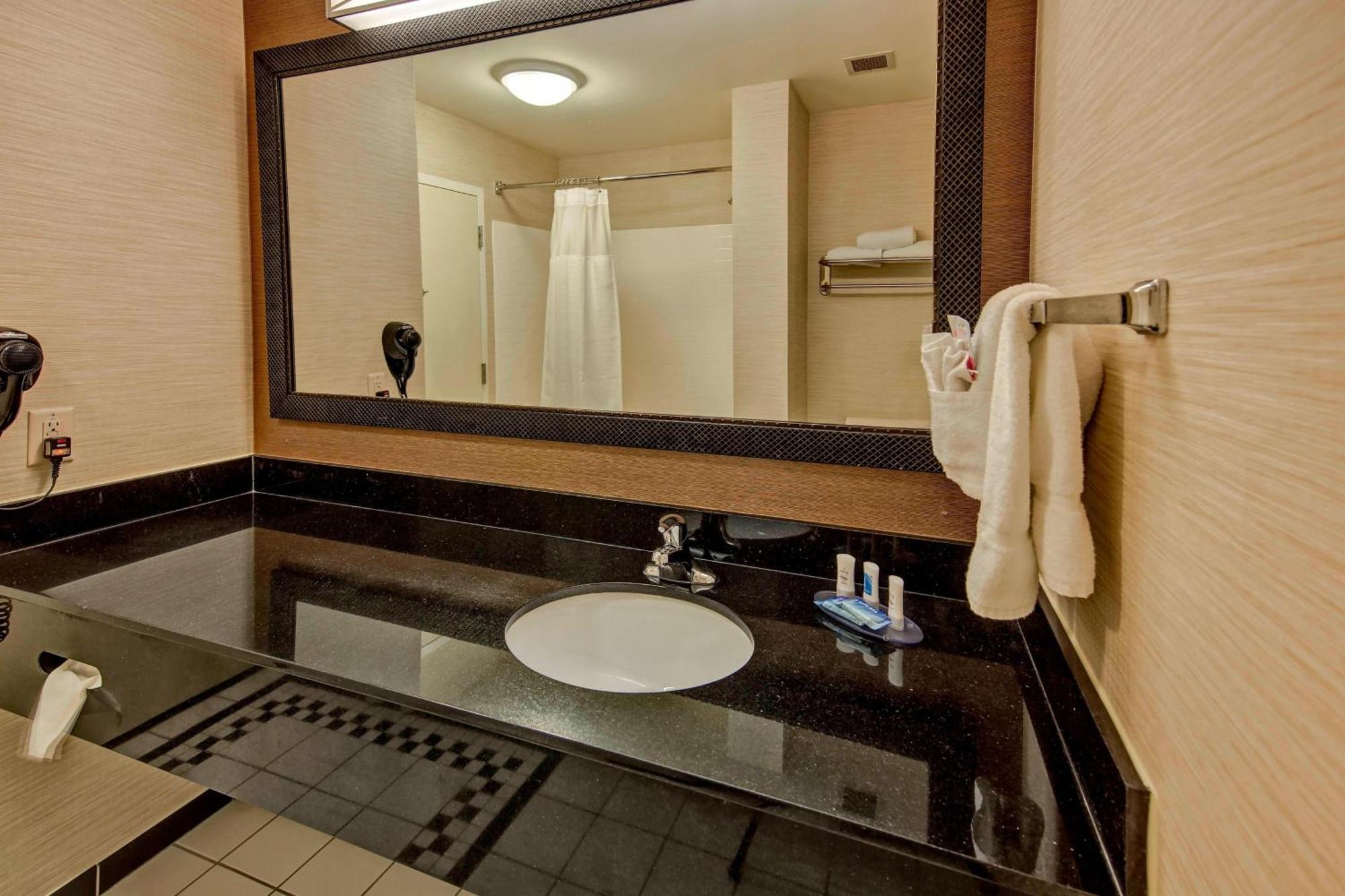 Fairfield Inn And Suites By Marriott Oklahoma City Airport Extérieur photo